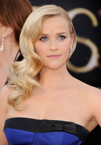 reese-witherspoon-oscars-makeup-h724