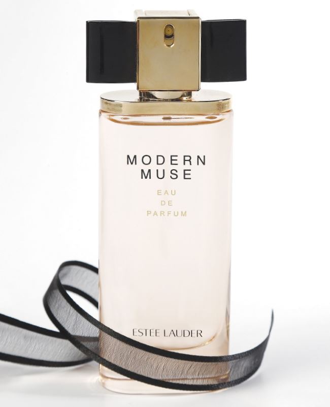 Estee_Lauder_Modern_Muse_Fragrance_Bottle