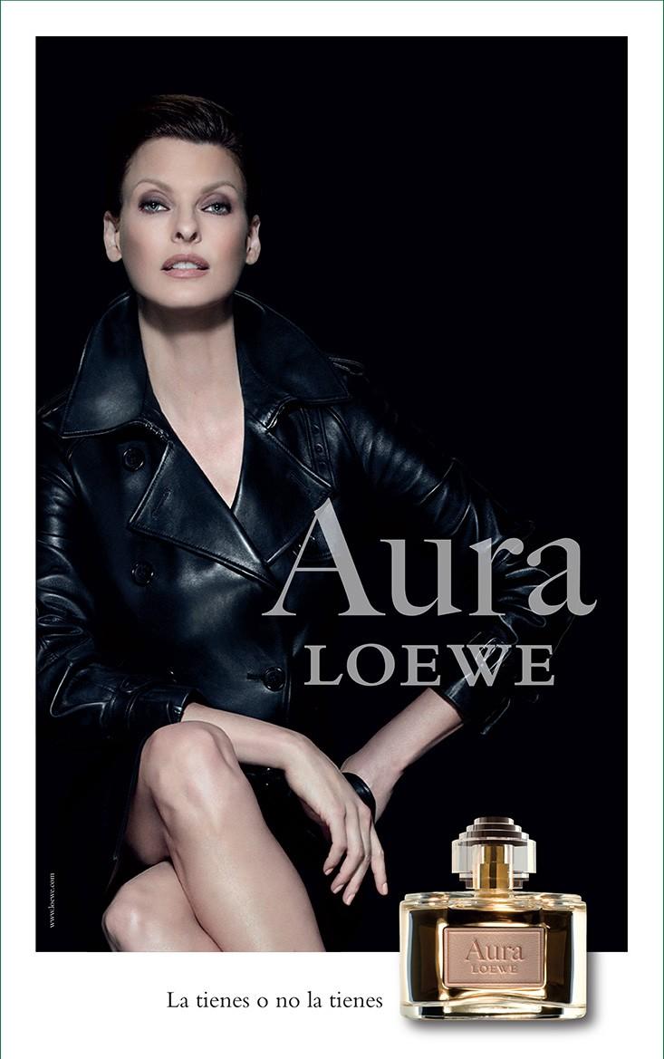 loewe aura linda evangelista