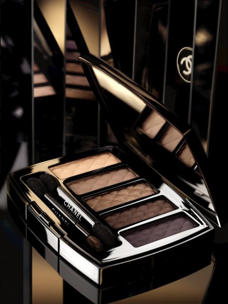 Chanel-Nuit-Infinie-de-Chanel-Holiday-2013-Ombres-Matelassees-Eyeshadow-Palette