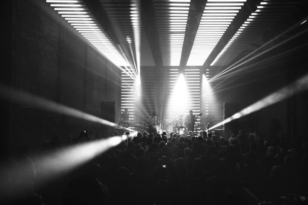 Three gigs, three cities, three nights - Burberry celebrates Brit Rhythm in Londo_001