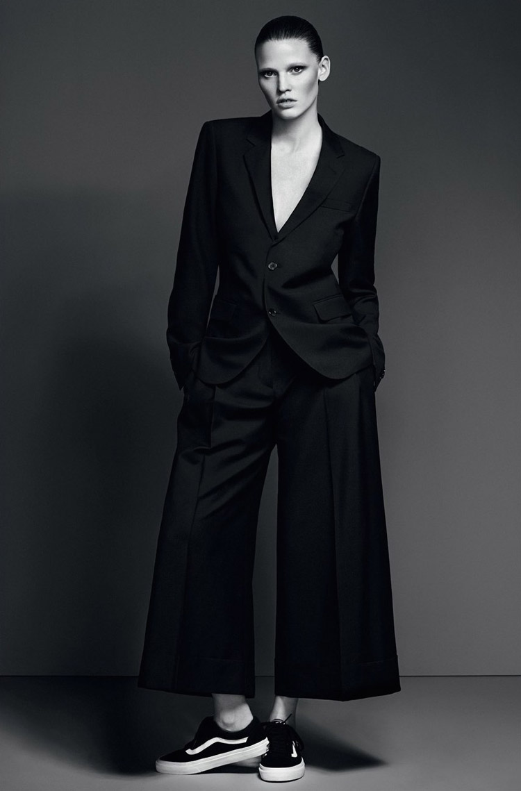 LaraStone
