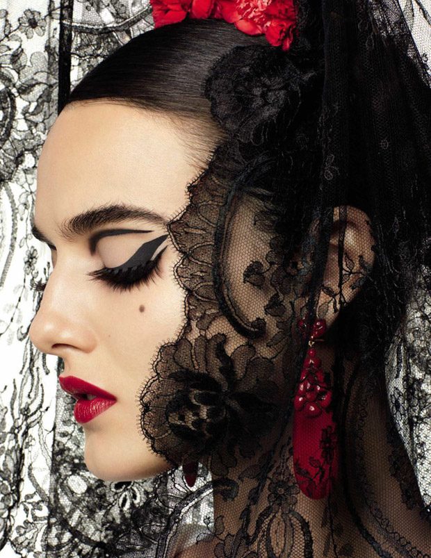 [Image: Blanca-Padilla-Vogue-Spain-Miguel-Reveri...20x803.jpg]