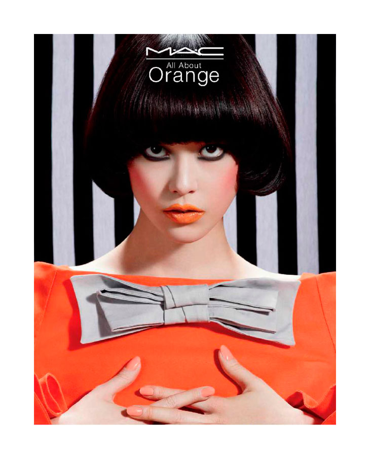 Orange collection. Mac реклама. Mac реклама 2000. Макинтош апельсиновый. Реклама мака.