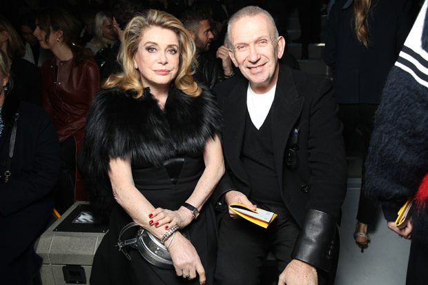 Louis Vuitton F/W 2016 Paris Fashion Show Front Row