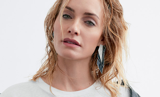 Amber Valletta