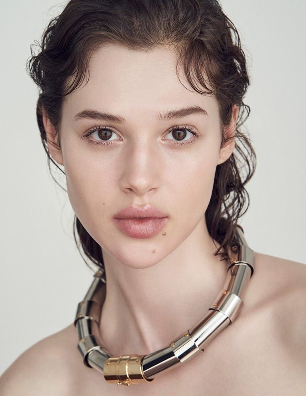 A Fresh Start: Top Model Anais Pouliot Poses for L'Officiel Baltics