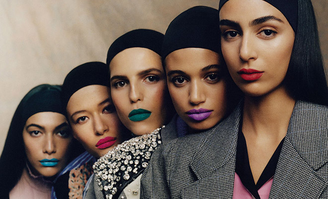 女性情報誌 Vogue Arabia Magazine December 2021 女性情報誌 Vogue Arabia Magazine December 2021 Vogue Arabia