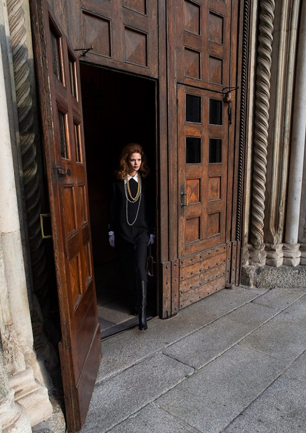 Amber Afternoon Diana Gartner Dietrich Stars in Neoque Magazine