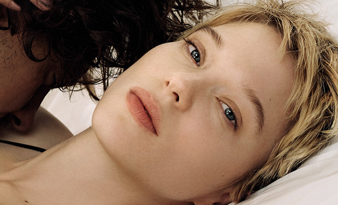 Léa Seydoux Stuns In Louis Vuitton Fragrance Ad