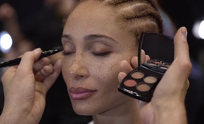 CHANEL Spring-Summer 2023 Ready-to-Wear Show, Allure is a Lifelong  Definition — CHANEL Shows 
