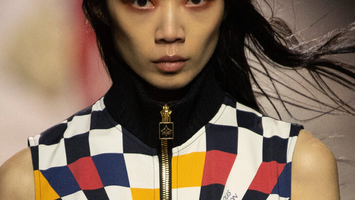 Louis Vuitton Cruise 2019 - Pat McGrath's Flaming Make-Up