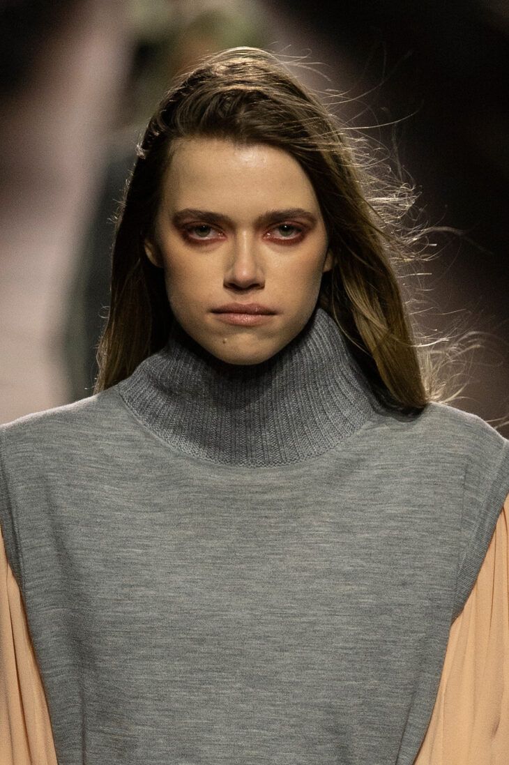 Louis Vuitton Fall 2014 Hair and Makeup, Runway Pictures