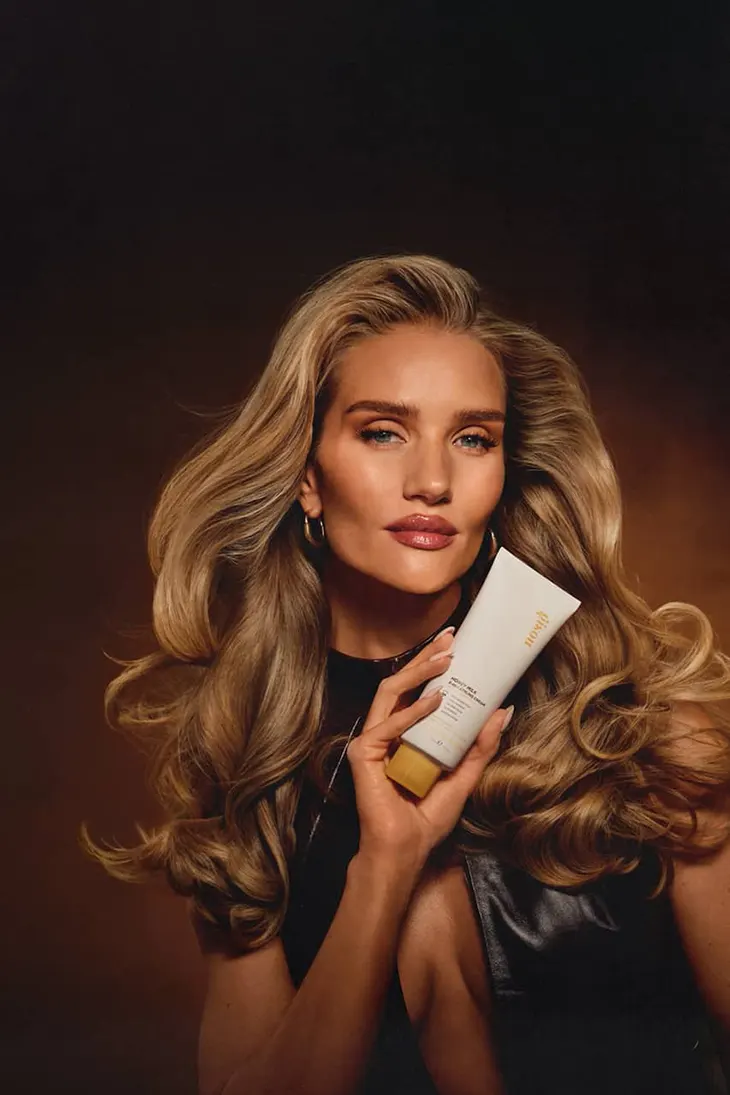 Gisou Welcomes Rosie Huntington-Whiteley as Global Ambassador