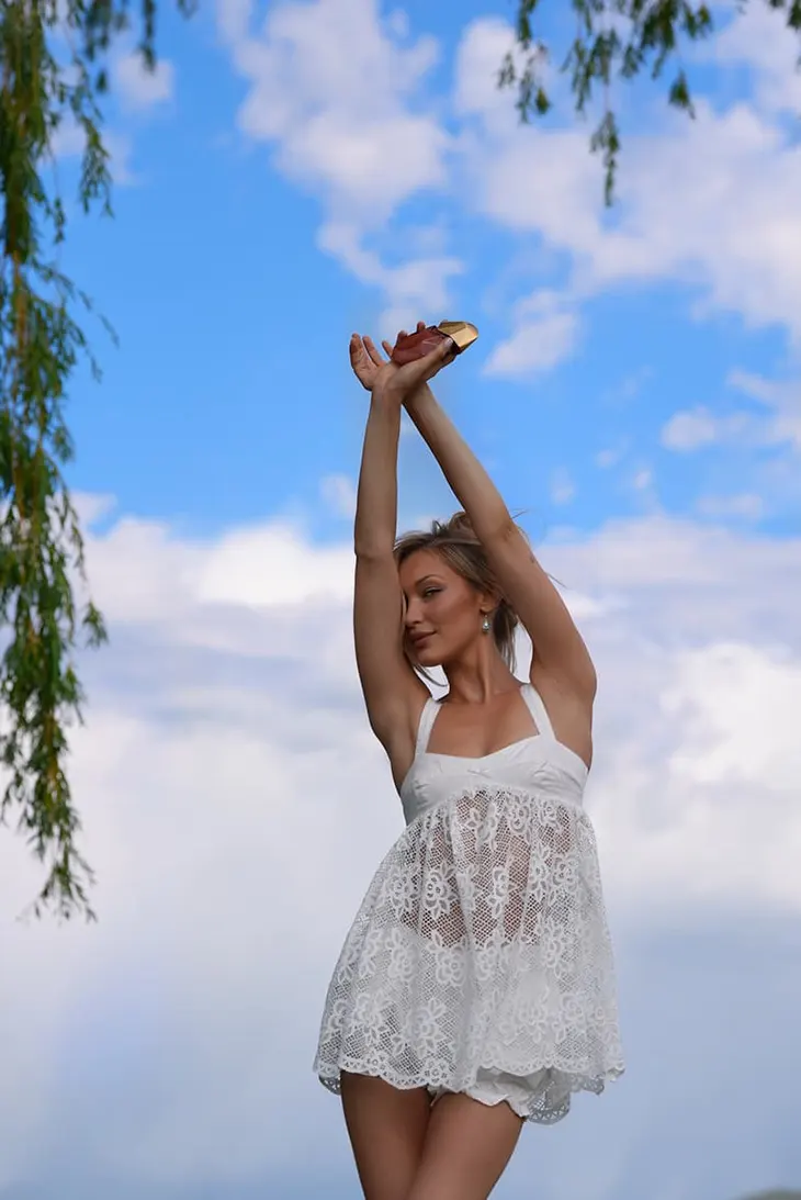 Bella Hadid Expands Orebella with New Fragrance “Eternal Roots”