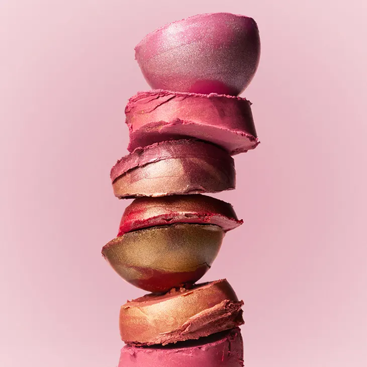 r.e.m. Marbled Mélange à Trois Blush and Highlight Stick