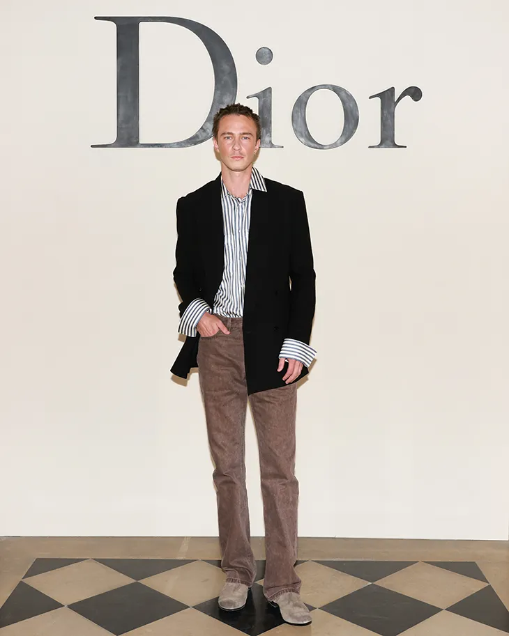 DIOR