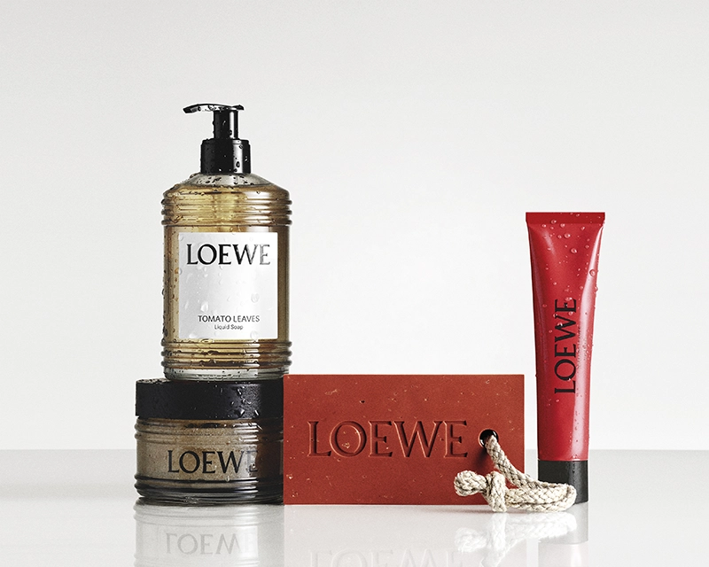 LOEWE Expands Its Tomato Leaves Bath Collection